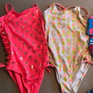 Swimsuits set of 4 girl size 8